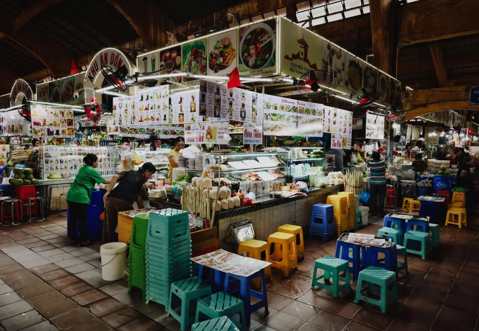 Sơ chế nguyên liệu buổi sáng